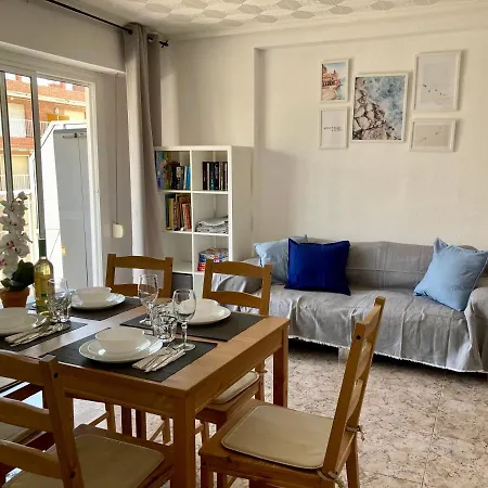 Amazing Time With 3 Bedrooms, 100m To The Grand Apartment